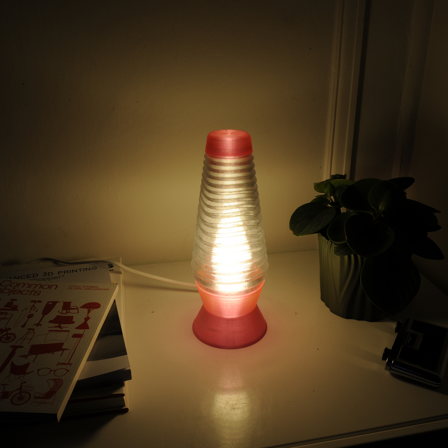 Glow with the flow. - Sustainable lava lamp